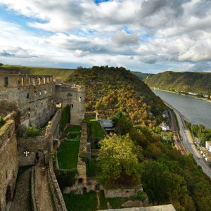 burg_rheinfels_01.jpg