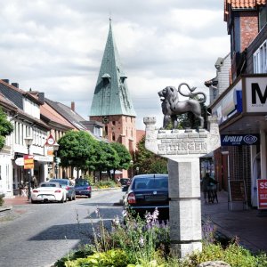 Geschäftsstraße Kleinstadt Wittingen.jpg