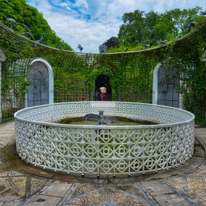 Brunnen der wasserspeienden Vögel_1200.jpg