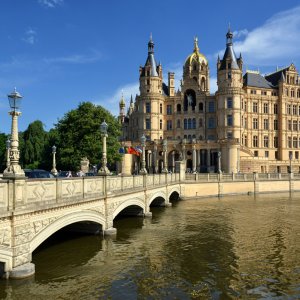 schloss_schwerin_1200_03.jpg