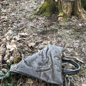 tasche im wald.jpg