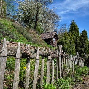 Burggarten 1