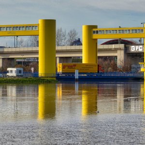 Hubbrücke Mannheimer Hafen.jpg