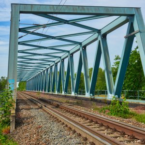 eisenbahnbrücke.jpg