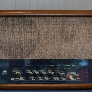 Altes Radio (1 von 1).jpg