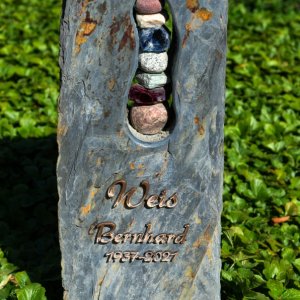 friedhof_grabstein.jpg