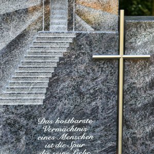 grabstein.jpg