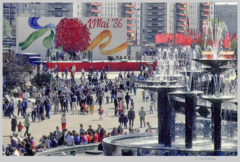 Alexanderplatz mit Brunnen