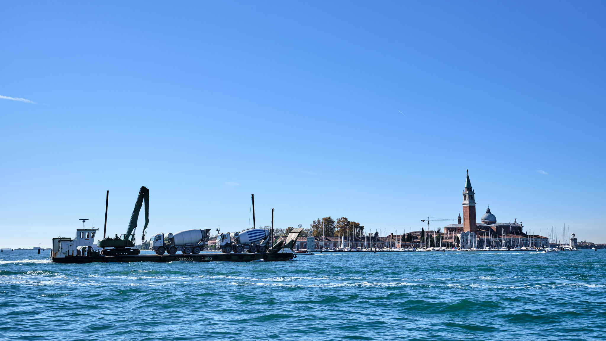 Betonmischer unterwegs