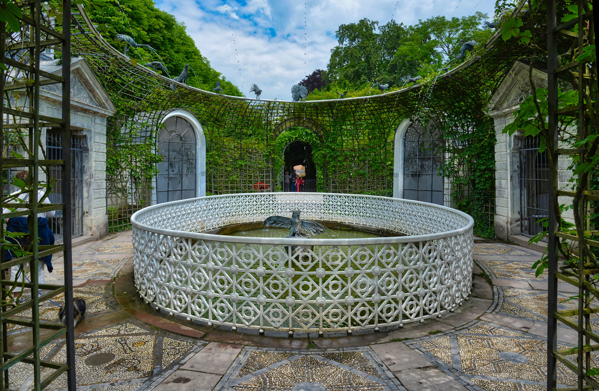 Brunnen der wasserspeienden Vögel_1200.jpg