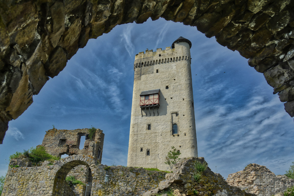 Burg Olbrück_1202.jpg