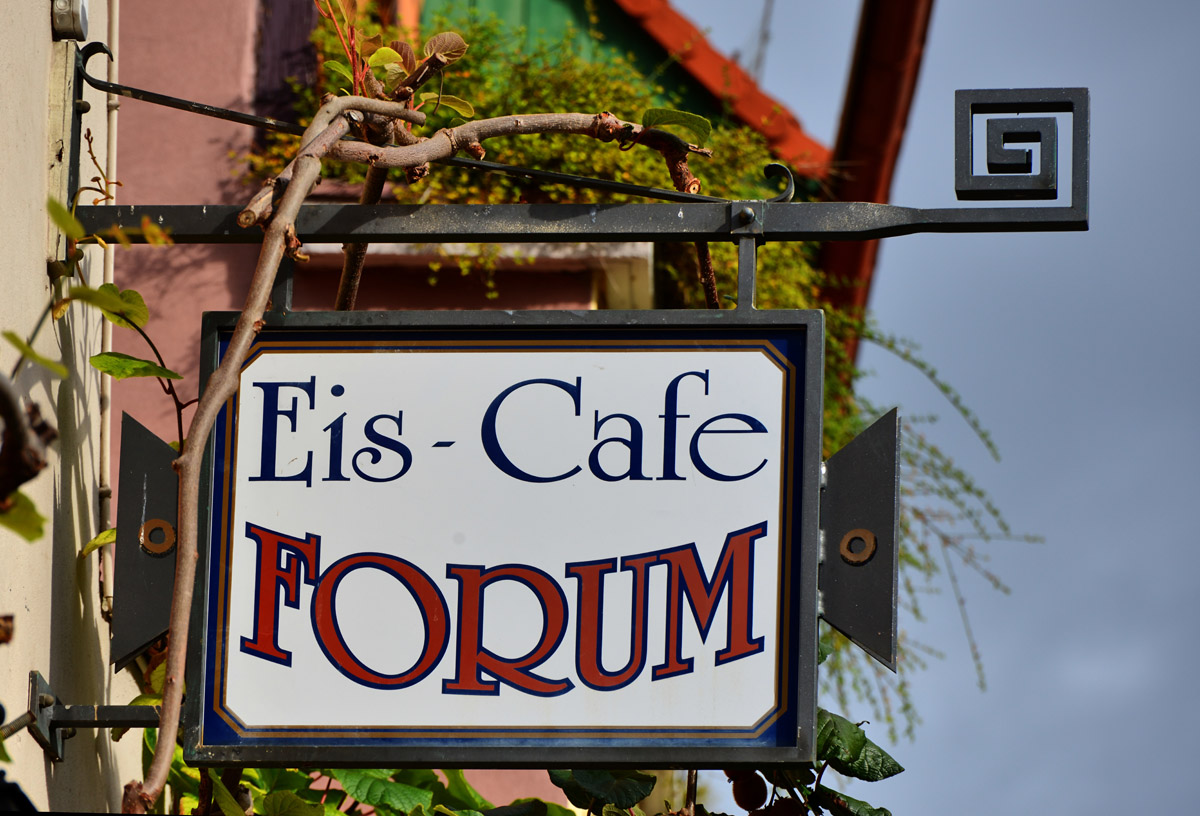 eis_cafe_forum_1200.jpg