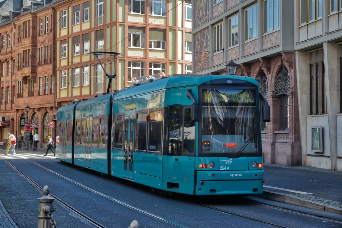 frankfurt_strassenbahn.jpg