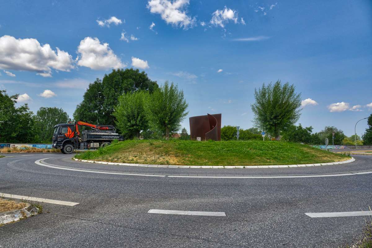 kreisverkehr_ilvesheim.jpg