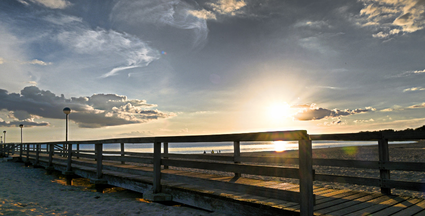 Kurz vor Sonnenuntergang an der See.JPG