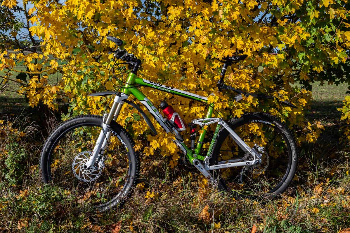 Mountainbiken im Herbst.jpg