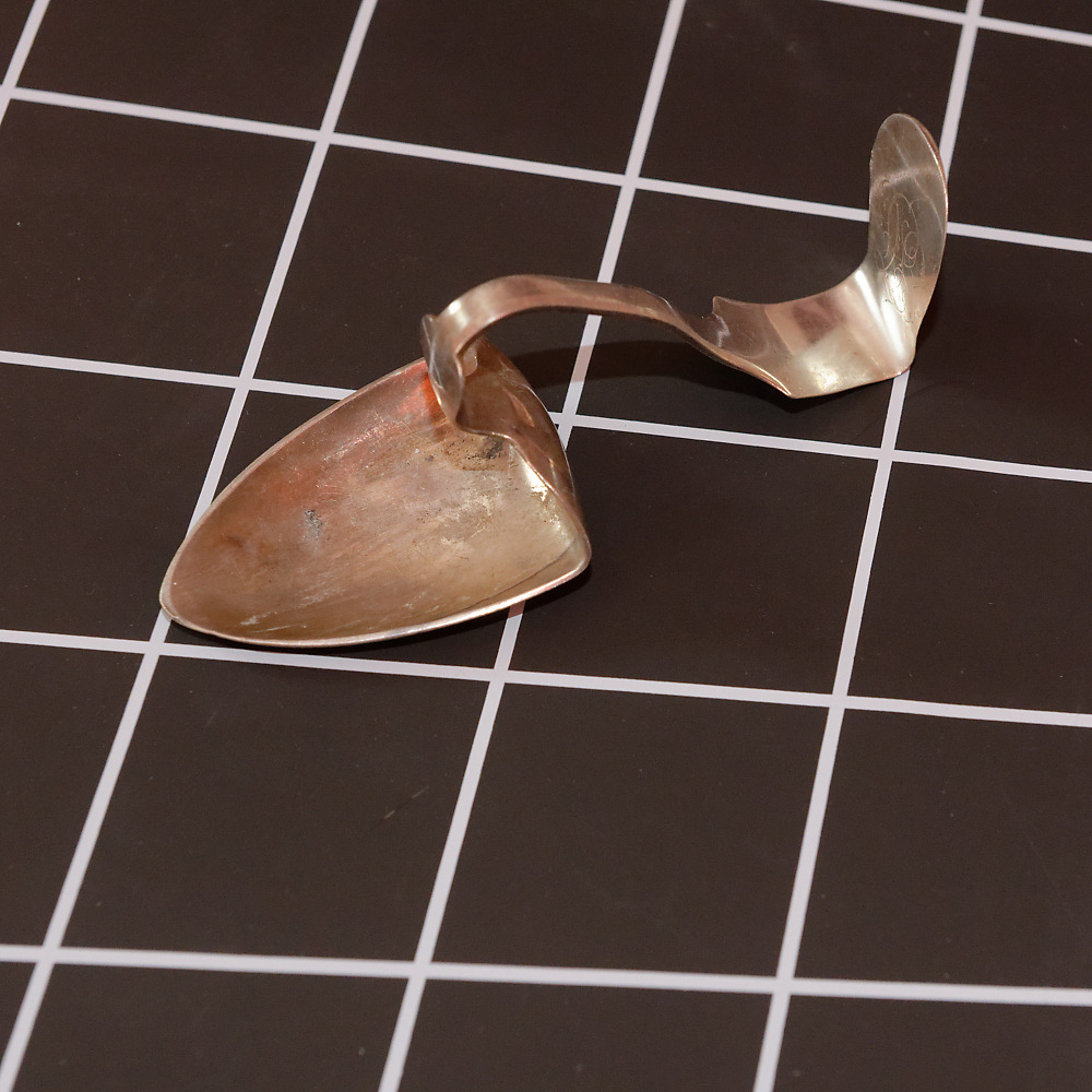 Uri Geller.jpg